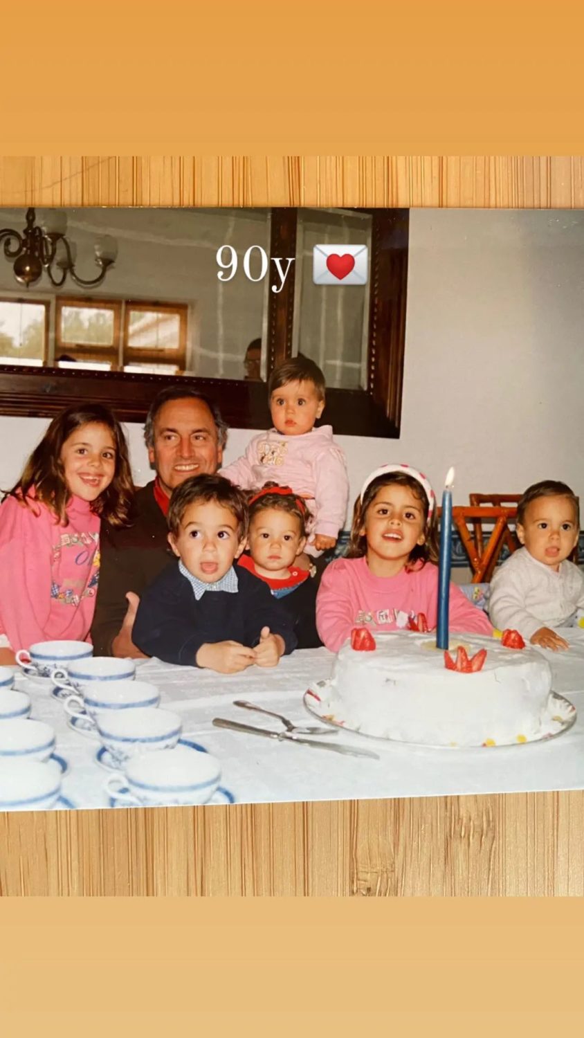 Carolina Patrocínio revela foto antiga com o avô e celebra data especial: &#8220;90 anos&#8221;