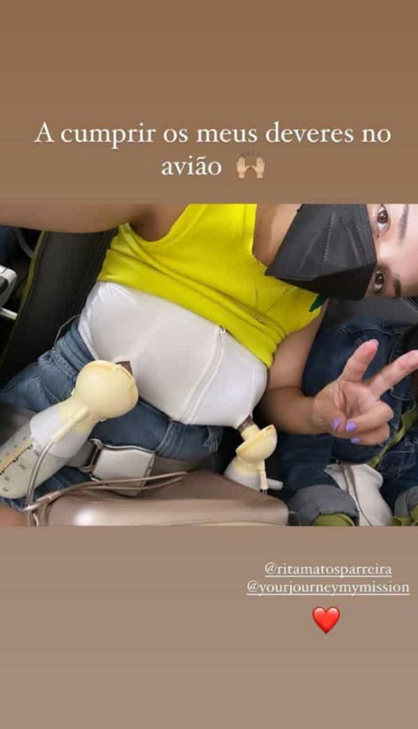 Após (duras) críticas, Sandra Silva mostra-se a tirar leite no avião: &#8220;A cumprir os meus deveres&#8230;&#8221;