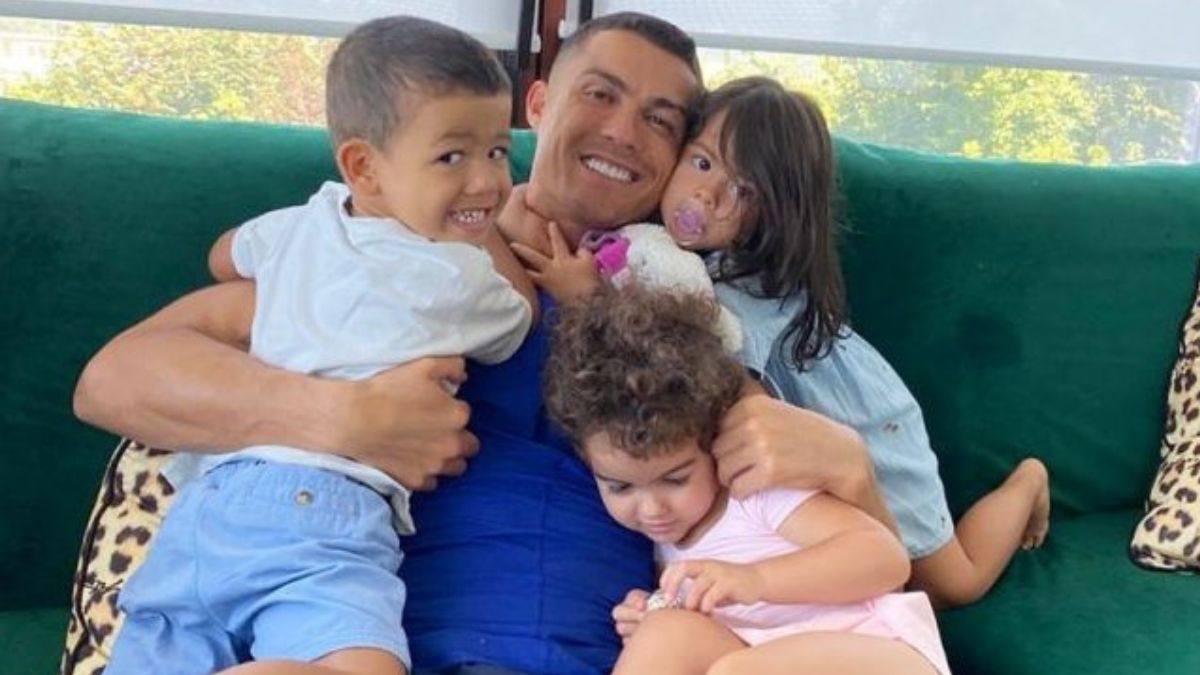 Amor! Cristiano Ronaldo declara-se aos gémeos e encanta: &#8220;Não podia estar mais orgulhoso&#8230;&#8221;