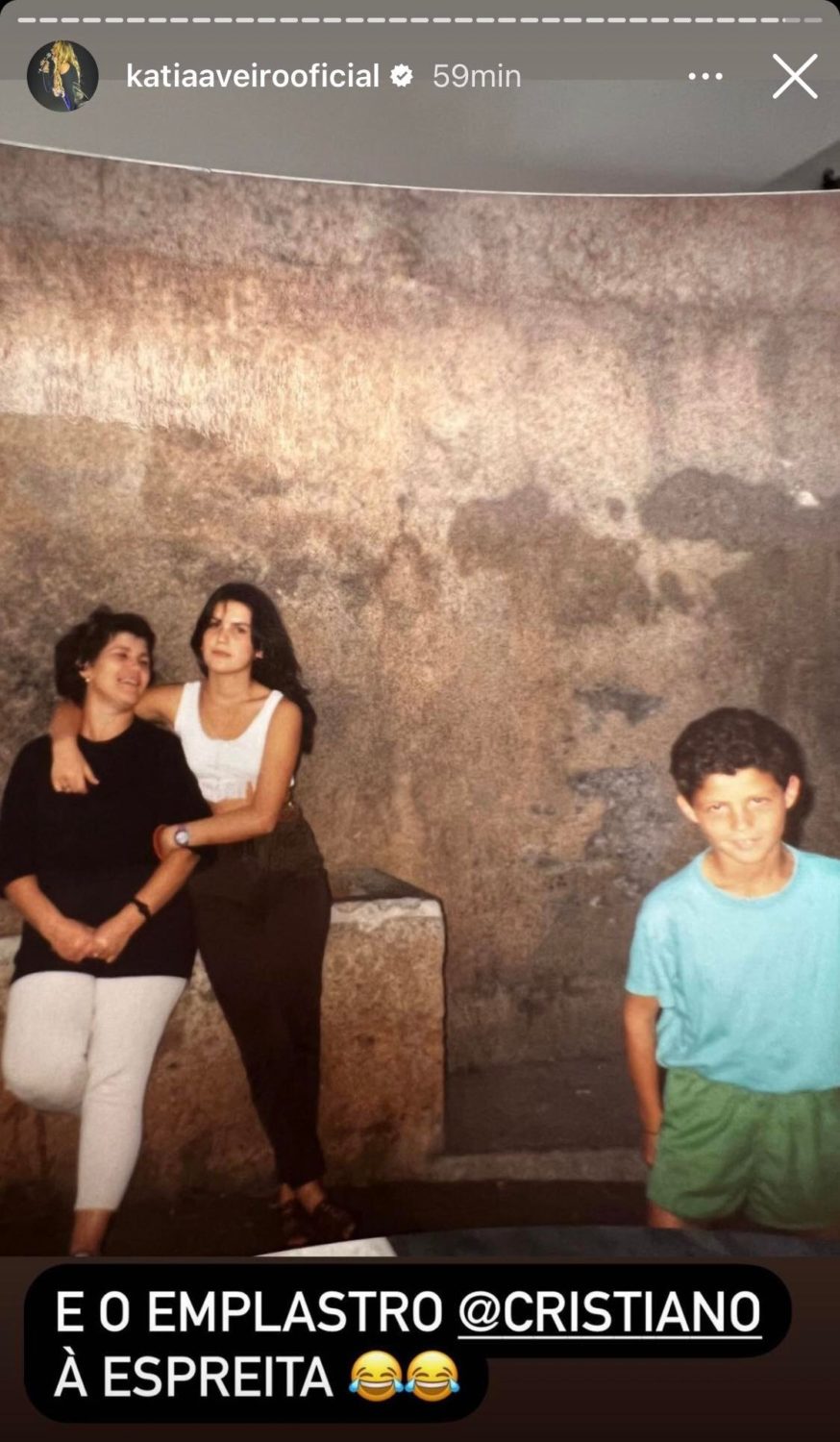 Katia Aveiro revela ‘tesourinho’ com a mãe e o irmão: “O emplastro Cristiano à espreita…”