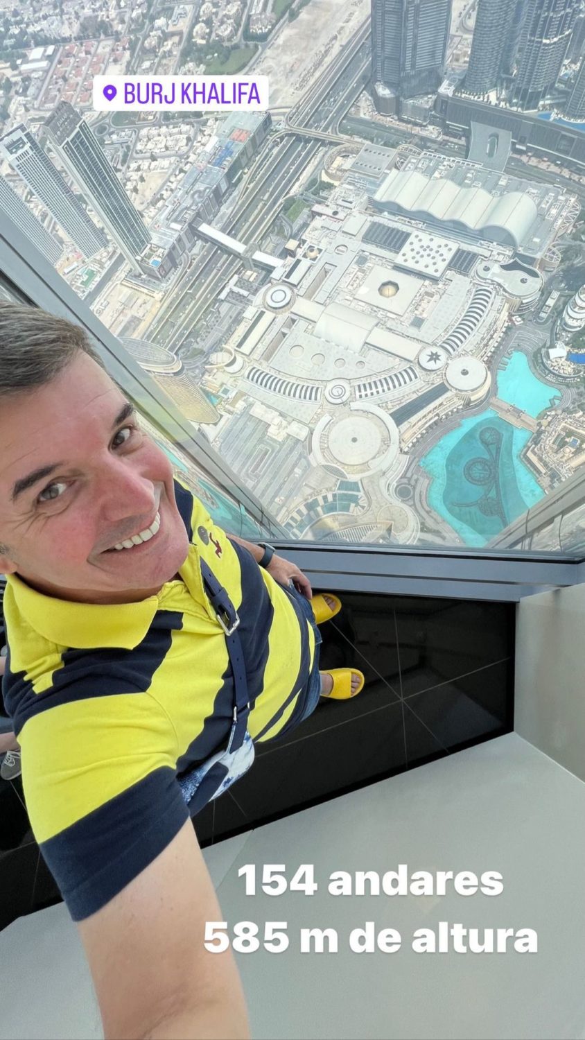 João Baião mostra-se no prédio mais alto do mundo: &#8220;585 metros de altura&#8230;&#8221;