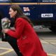 Elegante e simbólico: Look outonal de Kate Middleton escondia subtil tributo à princesa Diana
