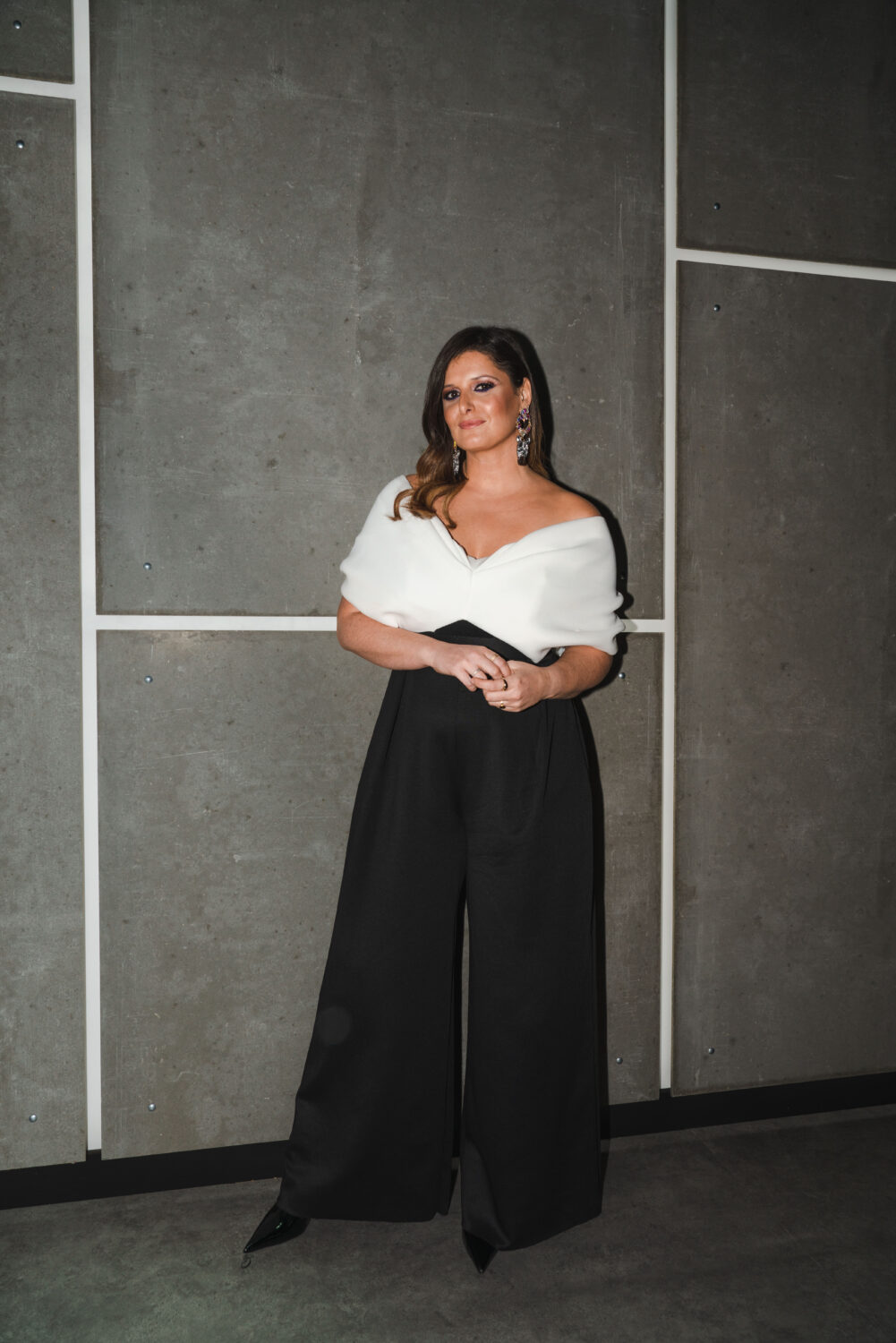 Maria Botelho Moniz encanta com vestido bicolor em gala da &#8216;Ex-periência&#8217;