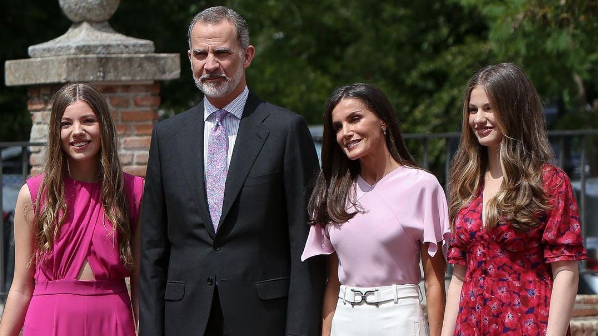 Os looks da rainha Letizia e das filhas para o Crisma da infanta Sofía
