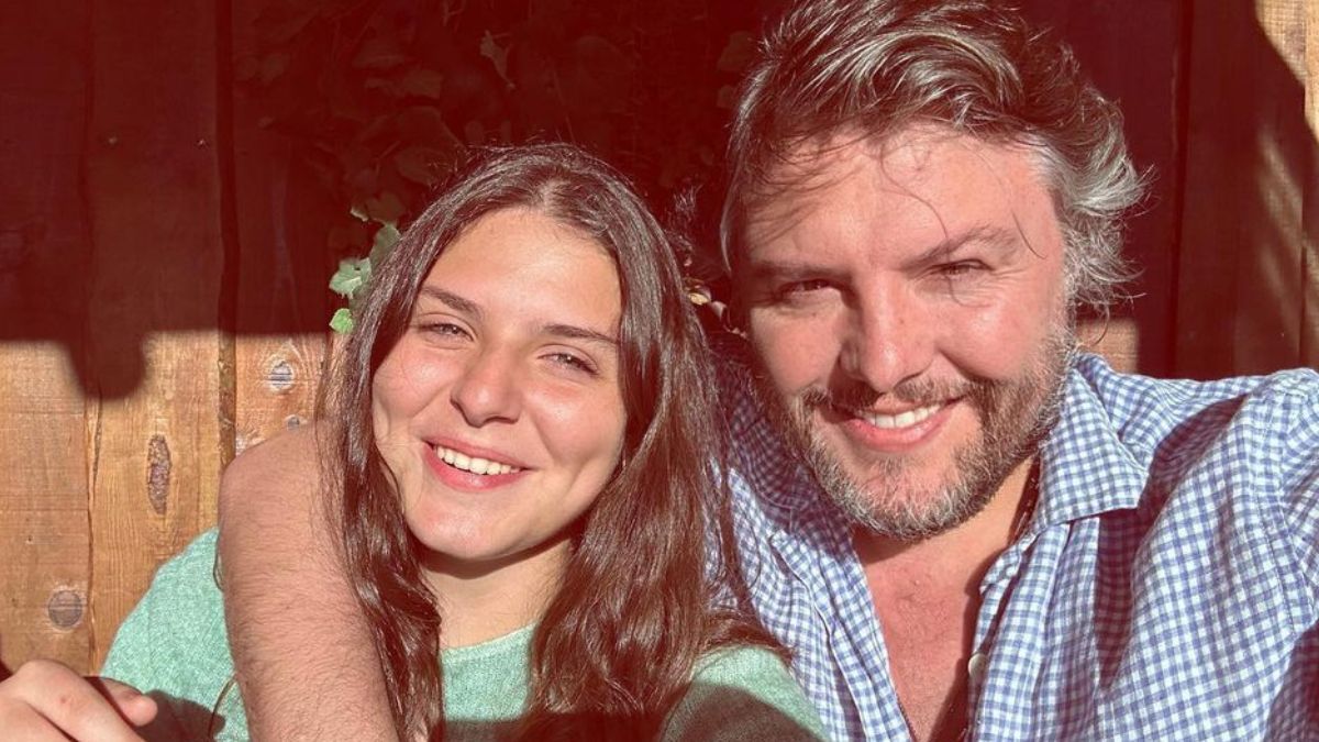 Wow! César Mourão revela (nova) foto da filha e fãs deixam elogios: &#8220;Os olhos mais lindos&#8230;&#8221;