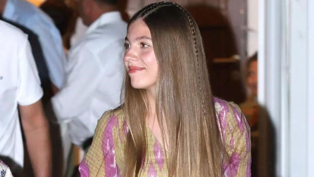 De férias em Palma de Maiorca, infanta Sofía estreia vestido de verão cheio de detalhes