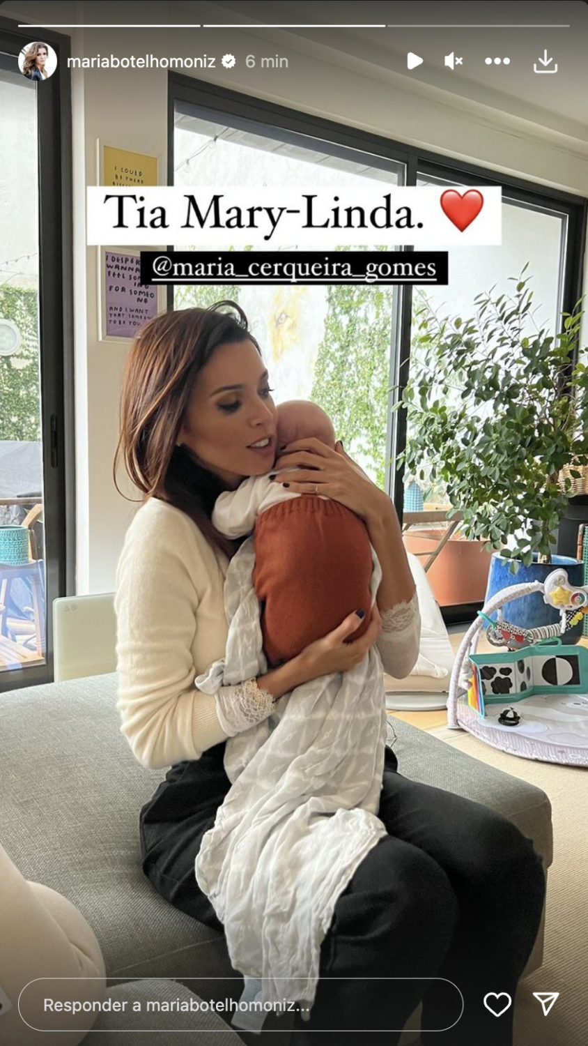 Maria Cerqueira Gomes conhece bebé de Maria Botelho Moniz: &#8220;O pé mais fofo da área&#8230;&#8221;