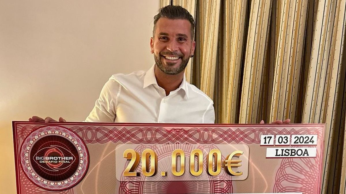 Com o cheque de 20.000€ na mão, Bruno Savate provoca Miguel Vicente: &#8220;O último fecha a porta&#8230;&#8221;
