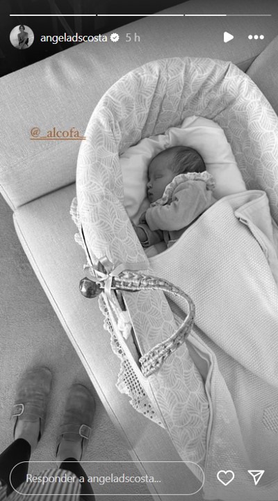 Amor! Angie Costa partilha fotografia da filha Alice a dormir