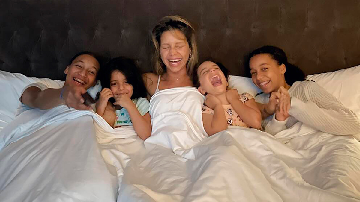 Luciana Abreu acorda ao lado das filhas em dia especial: &#8220;Há anos que já não dormíamos todas juntas&#8230;&#8221;