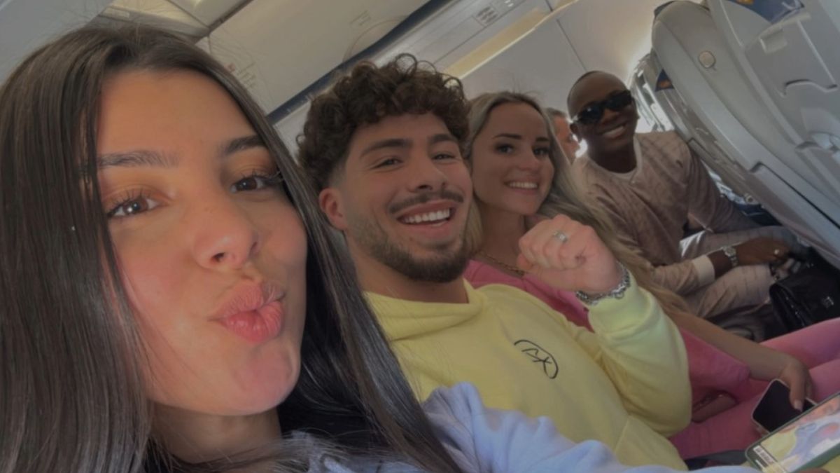 Todos juntos! Leomarte Freire reúne Team Azul para viagem de aniversário